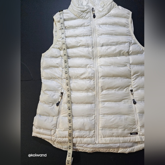 Gerry White Puffer Vest Size M - Picture 10 of 11